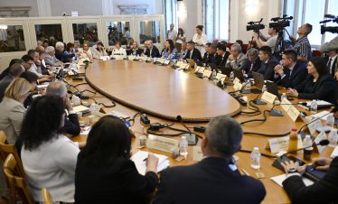 Бюджетната комисия прие на първо четене ръста на осигурителните прагове