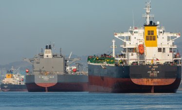 Петролната индустрия на Иран се сблъсква с най-голямото си изпитание от началото на войната