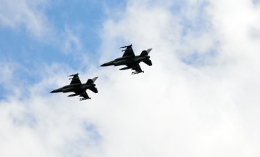 Липсата на ракети прави и F-16 безполезни, въздушните атаки мобилизират жителите на Киев*