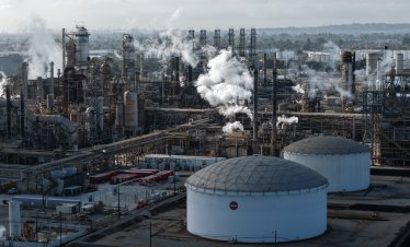 Страните от Г-7 ще освободят до 100 млн. барела запаси от петрол и дизел