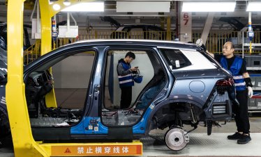 ЕС и Китай възстановяват преговорите за минимална цена на вносните електромобили
