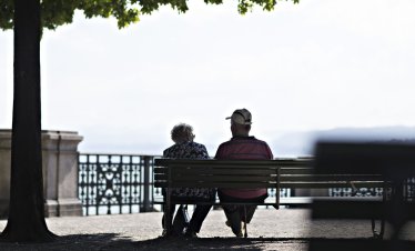 Спадът в раждаемостта и застаряването може да свият глобалния растеж с до 2 пр.п.
