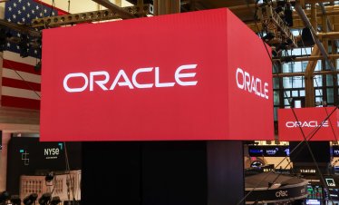 Акциите на Oracle поевтиняха, след като разходите за центрове за данни засенчиха AI растежа