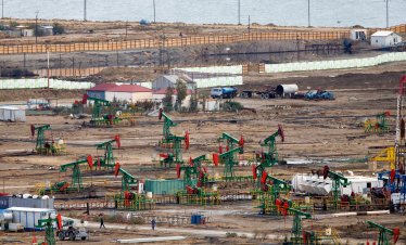 Азербайджан е изнесъл 4,5 пъти повече количества петрол за България до края на юли