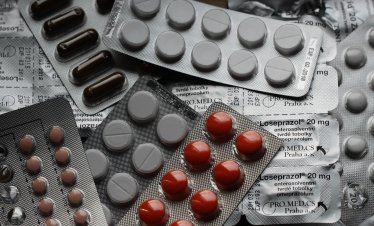 Денев: Промени в лекарствената политика не трябва да рискуват достъпа до медикаменти