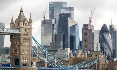 Британската икономика неочаквано се е свила преди обявяването на новия бюджет