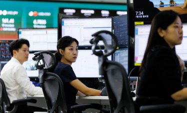 Индексът Kospi скочи с близо 18% със завръщането на оптимизма около инвестициите в AI
