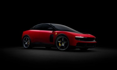 Lamborghini осъзнава, че е на прав път след критиките към първото електрическо Ferrari