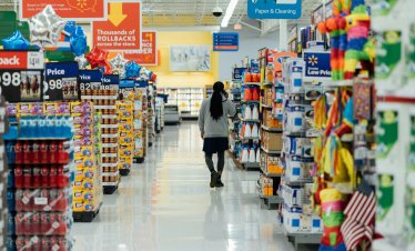 Търговците на дребно влизат в битка с марките заради вдигането на цените