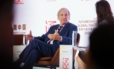 Рей Далио: Парите са важни за щастието, но по-необходима е общност