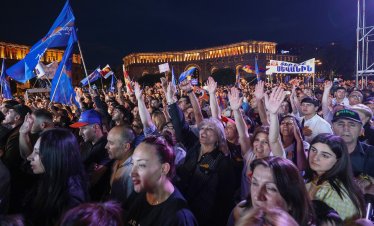 Първо Унгария, сега и Армения - влиянието на Владимир Путин в Европа се топи