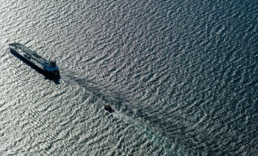 Рисковете в Черно море оскъпиха рекордно транспорта на руския петрол и зимата ще е по-зле