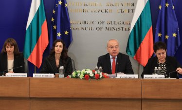 МФ променя данъчните облекчения за деца и предлага нов праг за регистрация по ДДС