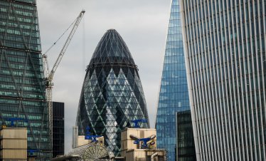 Офис строителството остава затруднено, новите проекти се свиват особено в САЩ и Европа