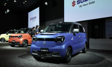 Suzuki атакува пазара на миниатюрни автомобили с електрическия e SKY