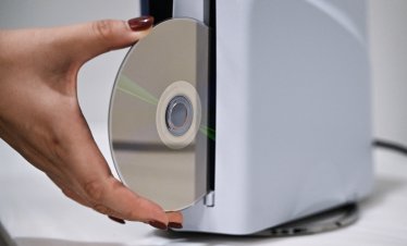 Sony слага край на ерата на дисковете с игри - но какво всъщност променя това?