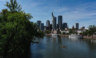 Нагласите сред германските инвеститори растат леко през септември