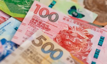 Слабият юан задвижва износа на Китай и предизвиква критики