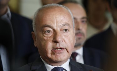 Прогнозна минимална заплата от 660 евро за 2027 г. е разписана в указанията за бюджета