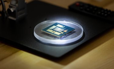 Очаква се световният пазар на AI чипове да нарасне до 565 млрд. долара през 2032 г.