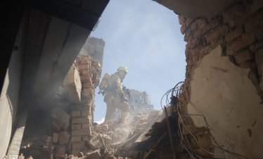 Русия умишлено атакува плевни с "Орешник", свършиха и купоните за бензин в Крим*
