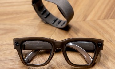 Meta отлага пускането на очилата Ray-Ban Display на пазарите извън САЩ