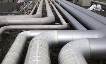 Намалялото търсене в Азия отваря възможност да се напълнят газохранилищата в Европа