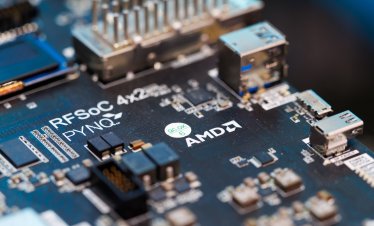 AMD влезе за малко в клуб "1 трлн. долара", акциите на производителите на чипове поскъпват