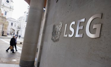 Европейските фондови борси затвориха с леки понижения на основните индекси 