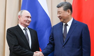 Путин и Си Дзинпин обсъждат възможна тристранна среща с Тръмп в Азия