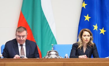 Изненадващо управляващите вкараха Бюджет 2026 в парламента, ПП-ДБ обяви протест