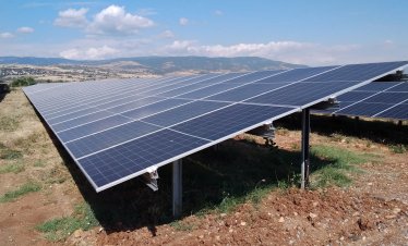 Бумът продължава: Вече имаме 6800 MW солари и 10 000 MWh капацитет за съхранение на ток