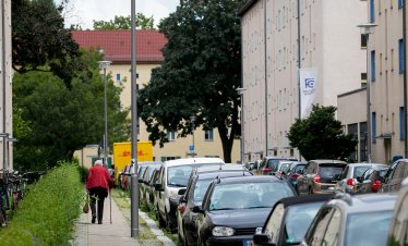 Страната с най-много наематели в Европа търси решение на проблема с недостига на жилища