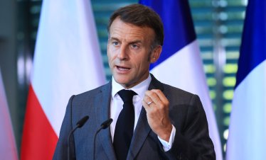 От Макрон до Моди: Правителствата разгъват червен килим за гигантите в изкуствения интелект