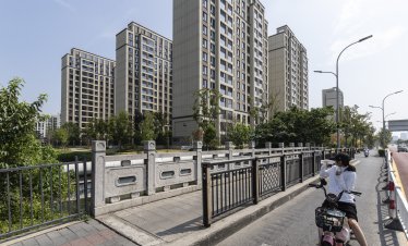 Възстановяването се отлага: Цените на жилищата в Китай ускоряват спада си