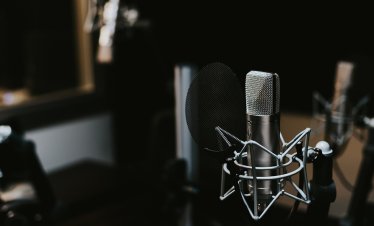Експерт: AI влиза в пейлистите, но потребителите искат ясно обозначаване и право на избор