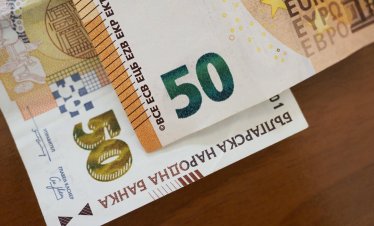 Инфлацията в ЕС и еврозоната леко се охлажда през ноември на годишна база