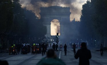 Протестите в Европа - социално недоволство или бунт срещу системата?