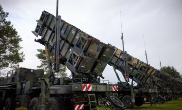 Украйна тайно преговаря за ракети за Patriot и доставки може да има от неочаквани места