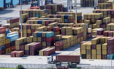 Китай към ЕС: Не подценявайте решимостта ни за ответни търговски мерки