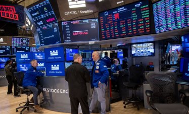 Dow Jones добави над 400 пункта, подкрепен от технологичния сектор