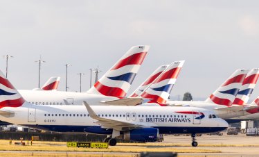 IAG очаква по-ниска годишна печалба заради високите цени на горивата