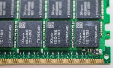 SK Hynix измести Samsung и вече е най-голямата публична компания в Южна Корея