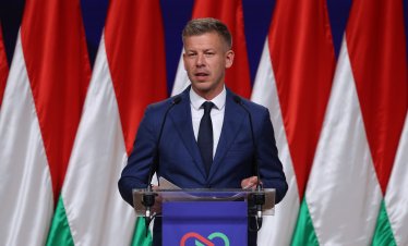 Мадяр инициира отстраняването на унгарския президент чрез поправка в Конституцията
