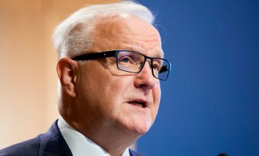 Оли Рен: Има рискове за забавяне на инфлацията в еврозоната