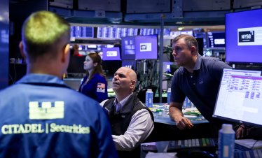 Wall Street отваря със спадове в очакване на решението на Фед за лихвите*