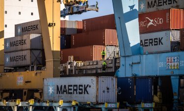 Maersk повиши перспективите си заради по-силното от очакваното търсене на контейнери