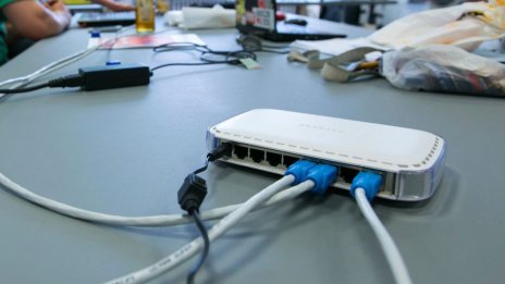 Хакери на руското ГРУ са откраднали чувствителна информация чрез компрометирани рутери