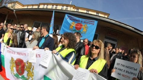 Сотир Цацаров поиска по-строг режим в местата за лишаване от свобода