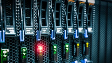 Cloud пазарът мина годишен обем от 246 млрд. долара през 2017 г.